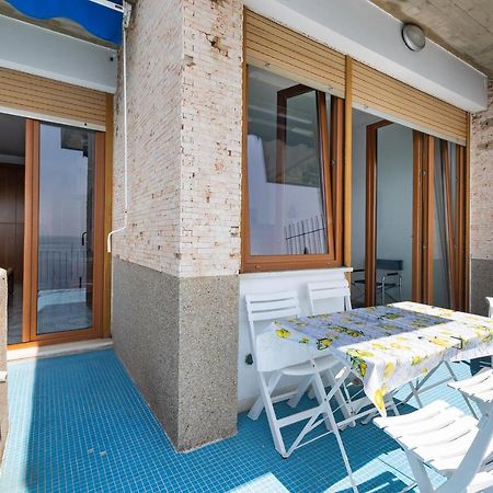 Appartamento stupenda vista mare Bergeggi Esterno foto