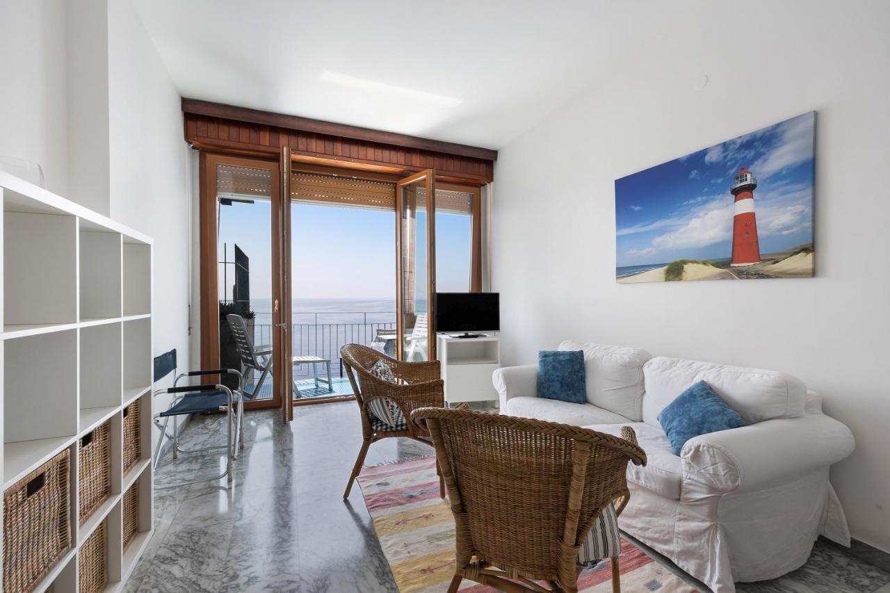 Appartamento stupenda vista mare Bergeggi Esterno foto