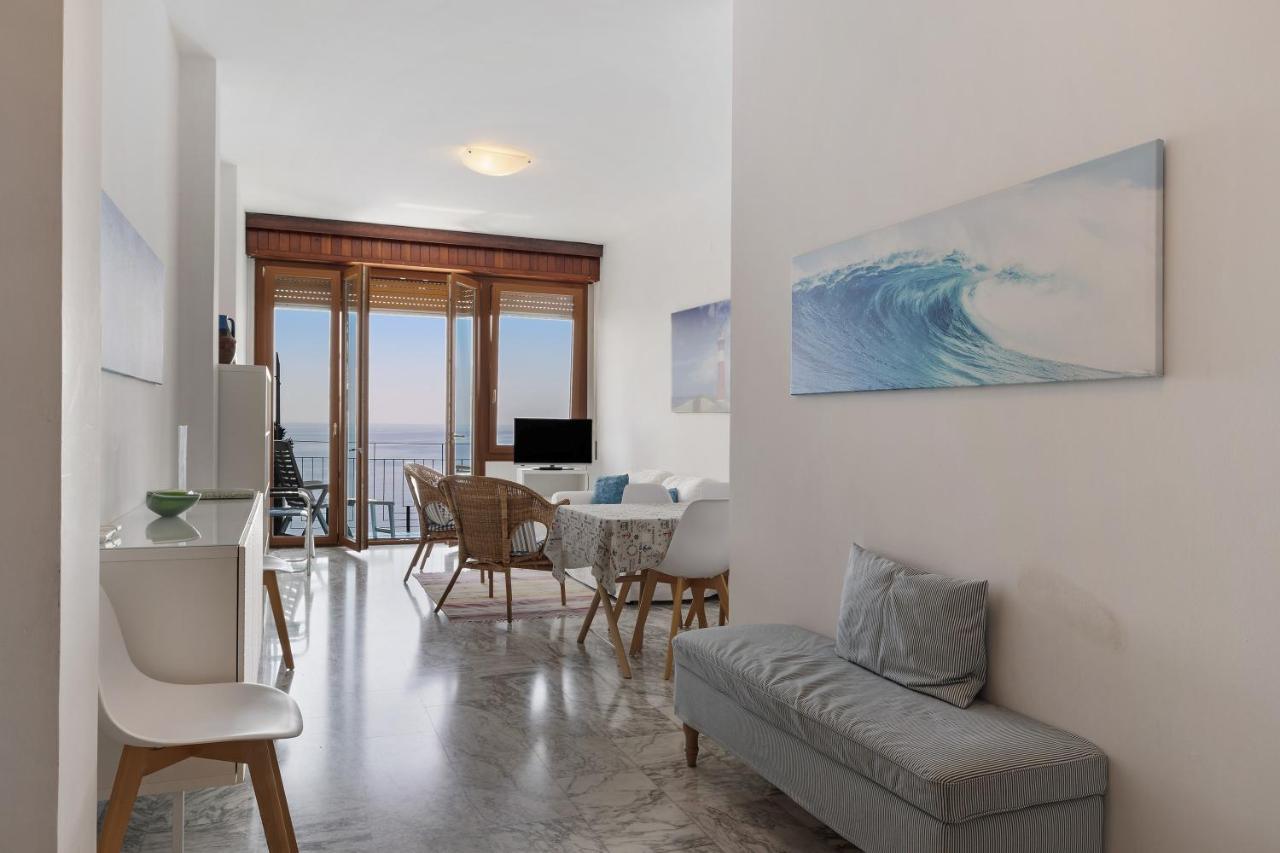 Appartamento stupenda vista mare Bergeggi Esterno foto
